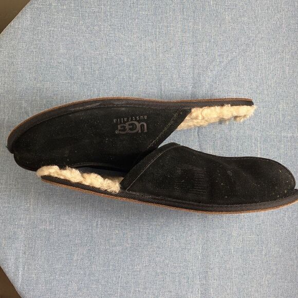 UGG men’s Scuff Fur-Lined Black Mule Slippers, size 11. - Picture 6 of 11